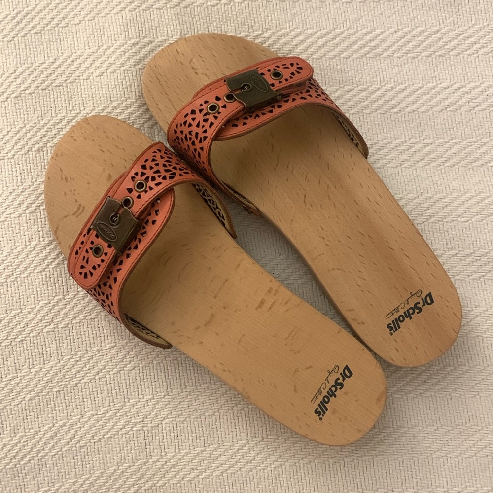 Dr. Scholl’s Original Exercise Sandal.